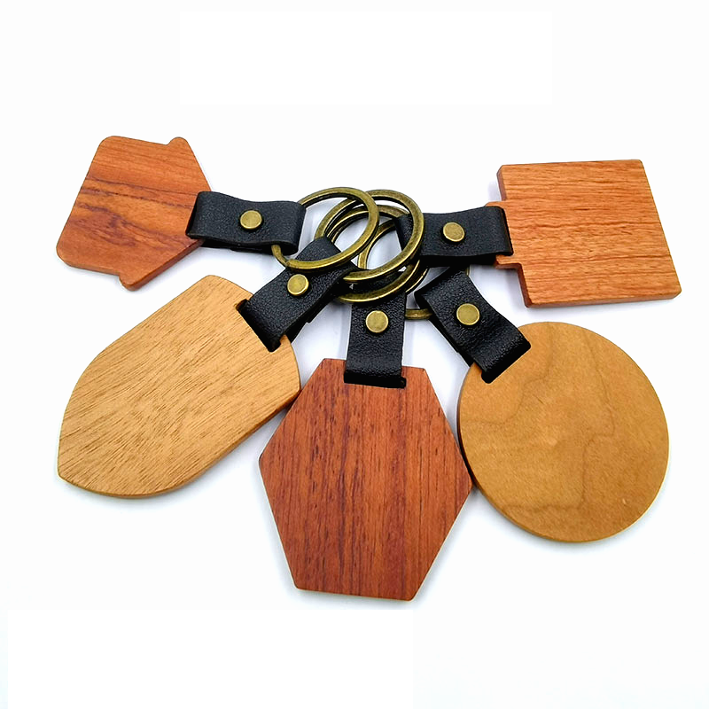 Portachiavi personalizzato in pelle e legno con nome vuoto e stile diverso 